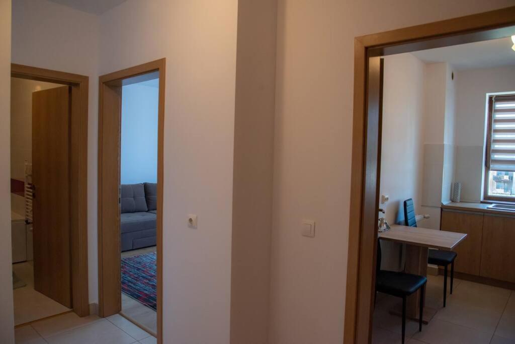 Apartament Cu 1 Camera Pentru Un Sejur Minunat Braszów Zewnętrze zdjęcie